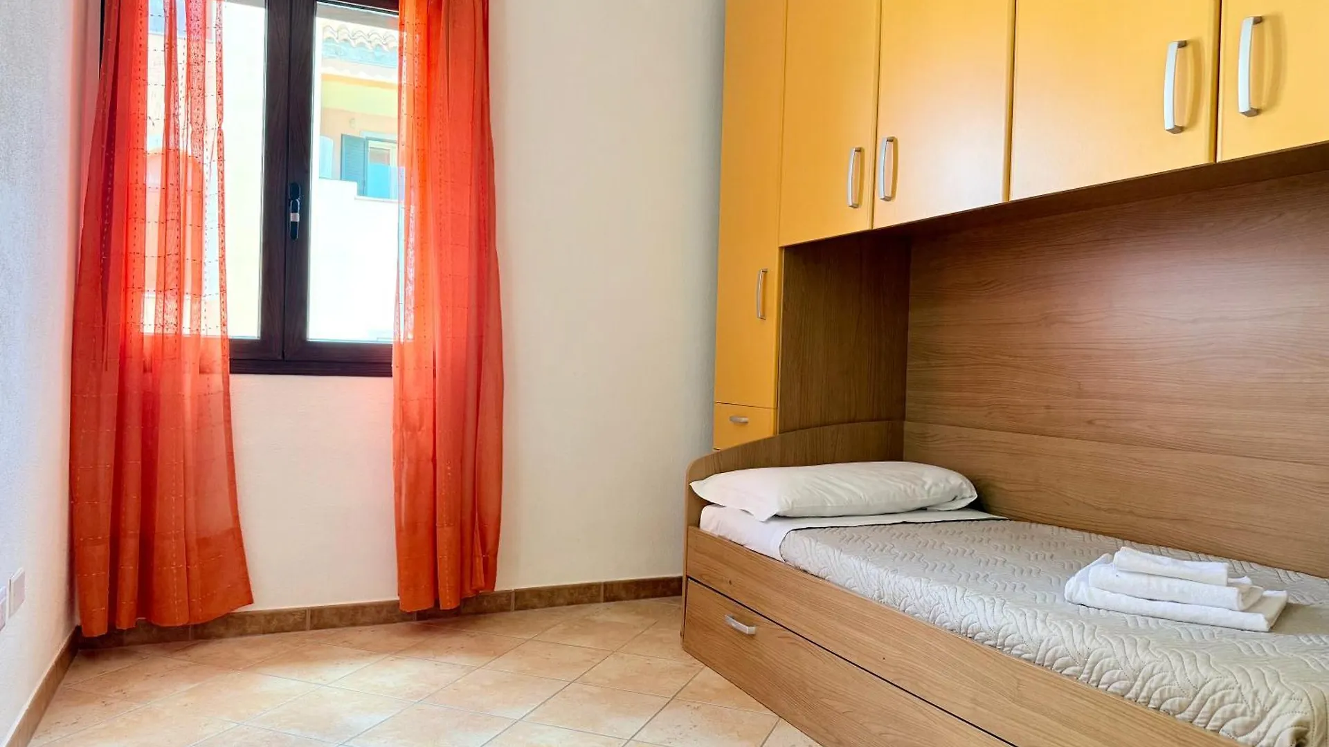 Dommos - Marinaway Apartments Orosei